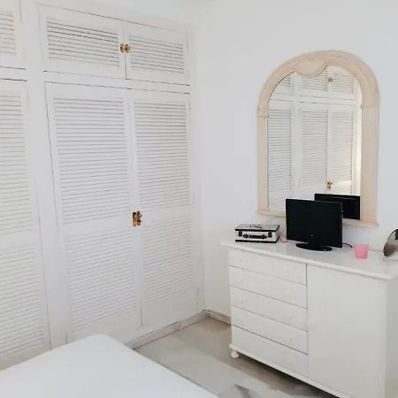 Bright & Cozy Flat With Views Of Appartement Fuengirola